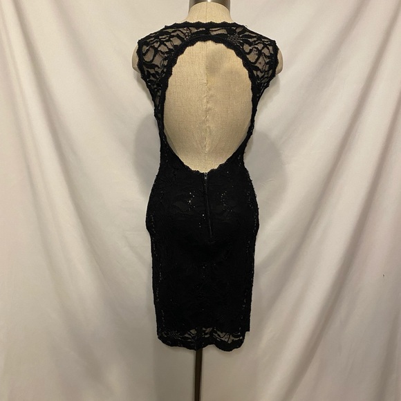 Knee high black sequin backless dress - Picture 6 of 9